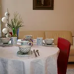 Near Louvre, Apartment *