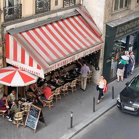 Near Louvre, Paris