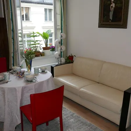 Apartamento Near Louvre, París